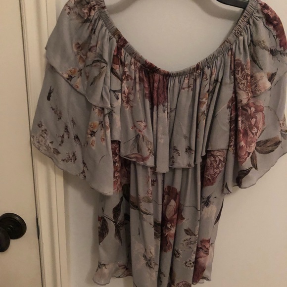Flow Off-The-Shoulder Forest Floral Blouse (Green) - Picture 1 of 3